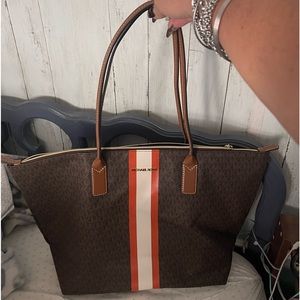 Michael Kors tote